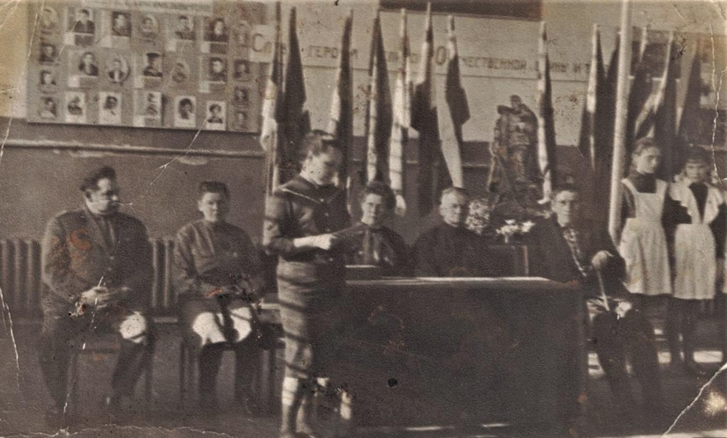Степанова П.Г. (на собрании).jpg
